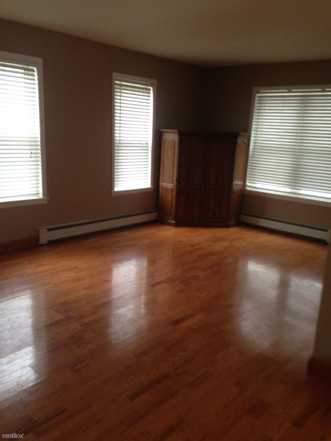 Building Photo - 3 br, 2 bath House - 4401 Dryden Rd Cozy C...