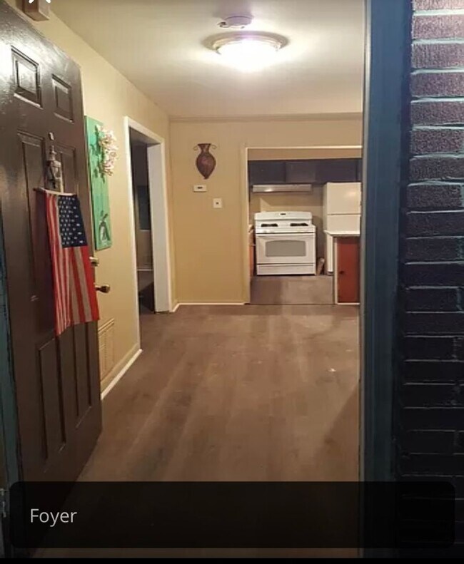 Building Photo - Welcome to this beautiful 5 bedroom home l...