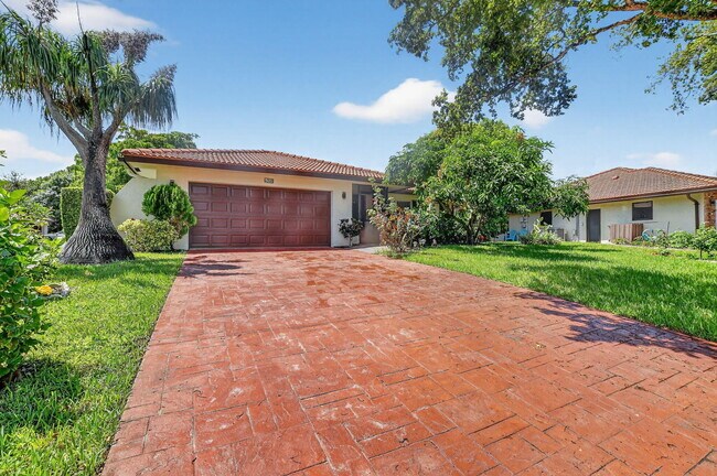 Primary Photo - 328 NW 42nd St