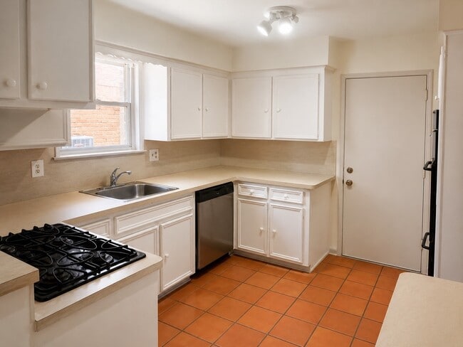 Building Photo - 7607 Salge Dr