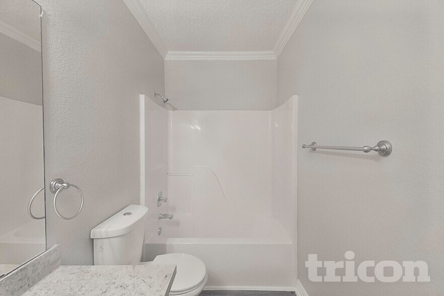 Building Photo - 1362 Meadow Creek Dr