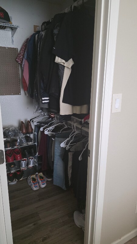 Building Photo - 4410 N Longview Ave