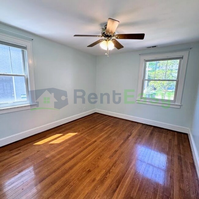 Building Photo - 6010 Upper Brandon Pl