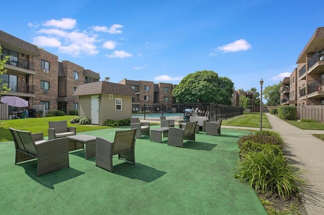 Building Photo - 3531 Central Rd