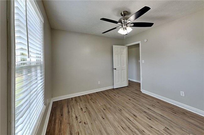 Building Photo - 39 Fawn Trail