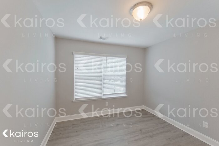 Building Photo - 601 Ferguson Ln