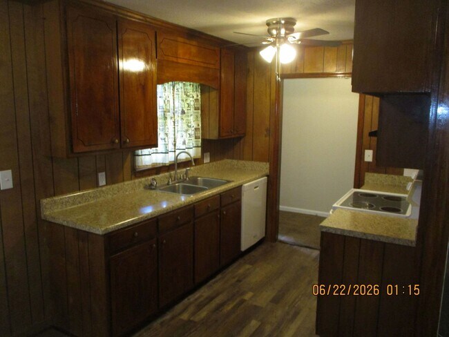Building Photo - 1108 Duke Ln
