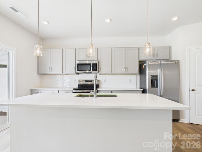Building Photo - 3022 Hutton Gdns Ln