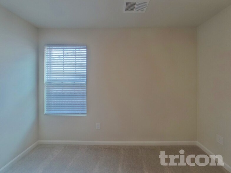 Building Photo - 4030 Rustling Grass Trl