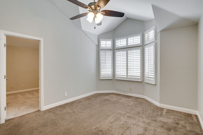 Building Photo - Luxury Meets Comfort in This Beautiful 4-Bedroom Retreat