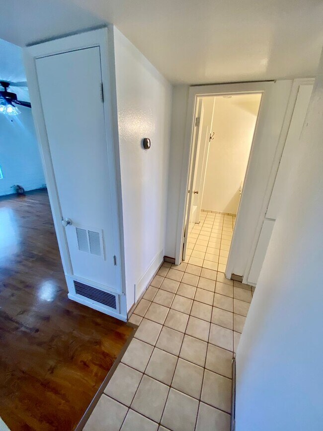 Building Photo - 2 Bedroom 1 Bathroom in Litchfield Park