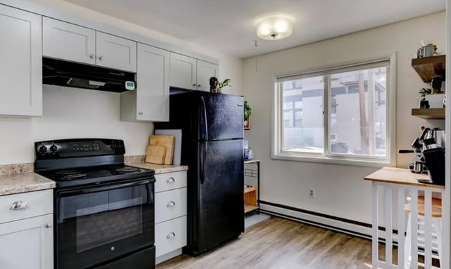 Building Photo - Condo for Rent in Downtown Livingston!