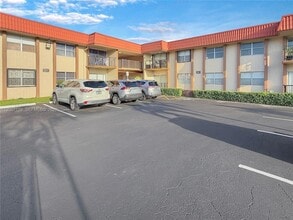 Building Photo - 10411 SW 108th Ave