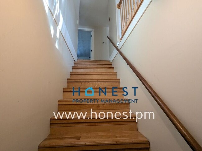 Building Photo - 151 Chimney Rd