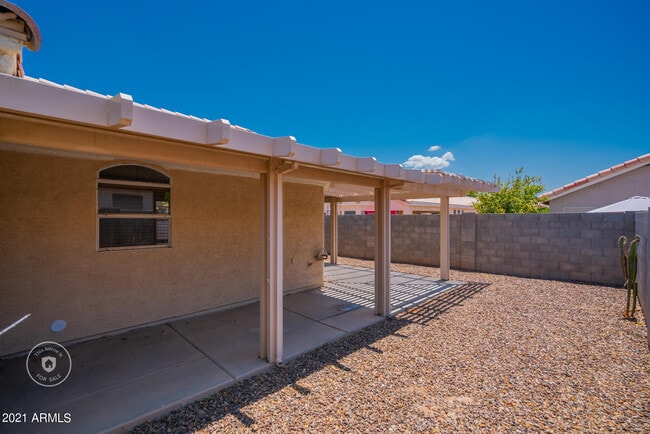 Building Photo - 2697 S 156th Dr