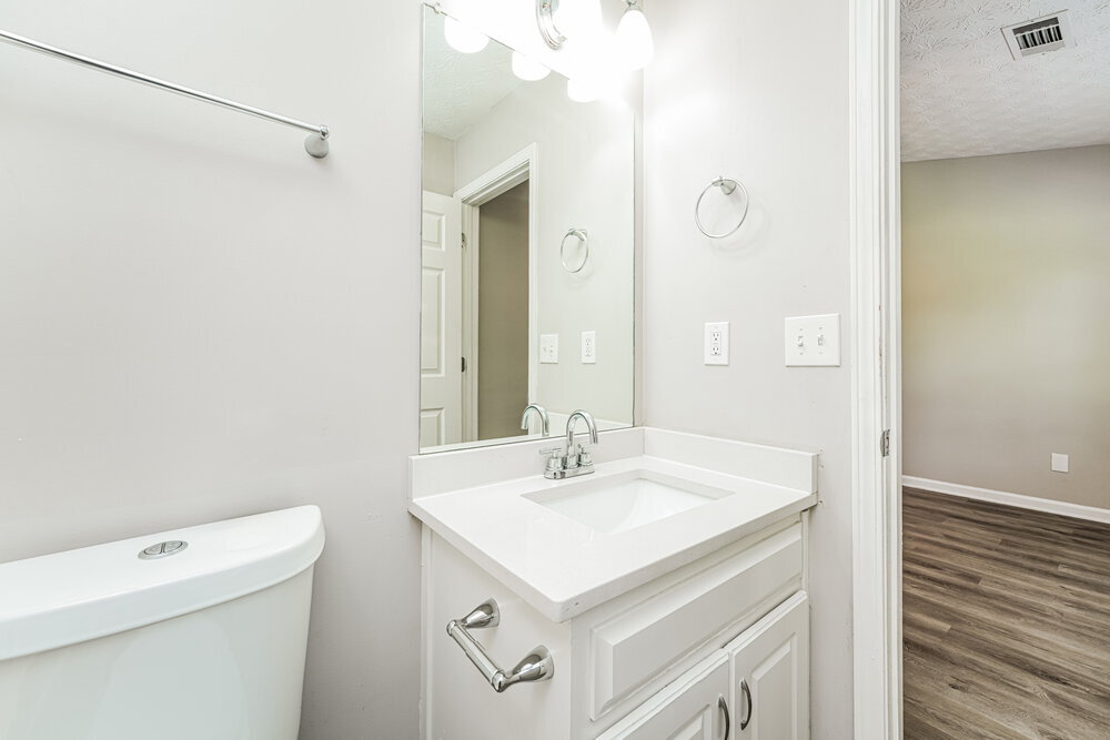 Building Photo - 45 Weldon Pl