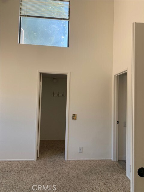 Building Photo - 25761 Le Parc