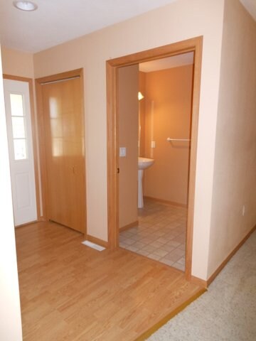 Building Photo - 416 New Age Cir