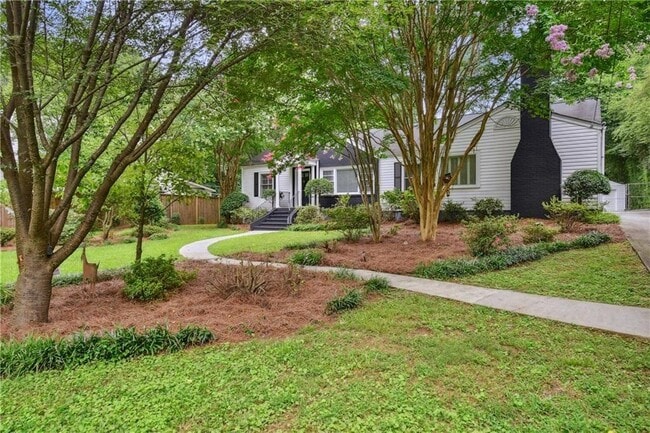 Building Photo - 1249 Goodwin Rd NE