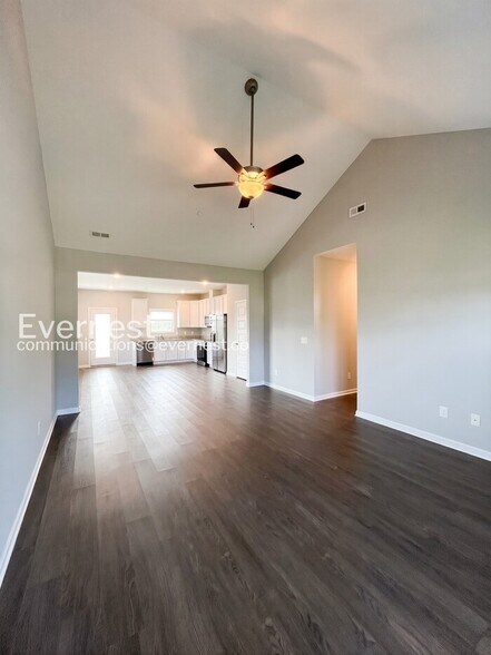 Building Photo - 1309 Ventura Ln