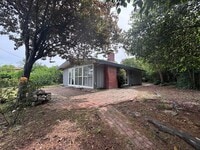 Building Photo - CUPERTINO-charming Eichler house for rent in the heart of Cupertino