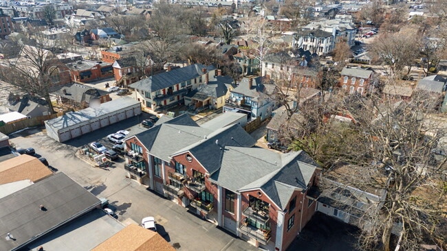 Building Photo - 261 S Limestone