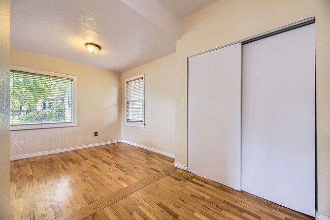 Building Photo - Charming 3BR House in Littleton