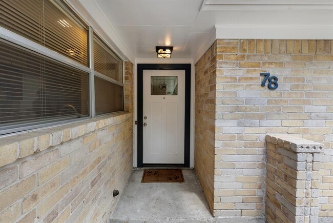 Building Photo - 78 Deerfoot Ct