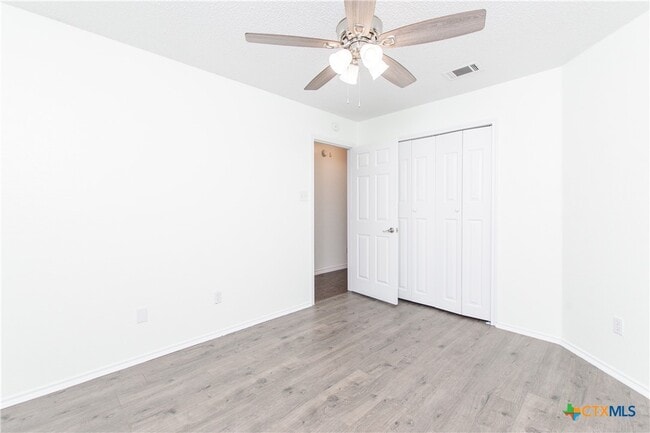 Building Photo - 1802 Lava Ln