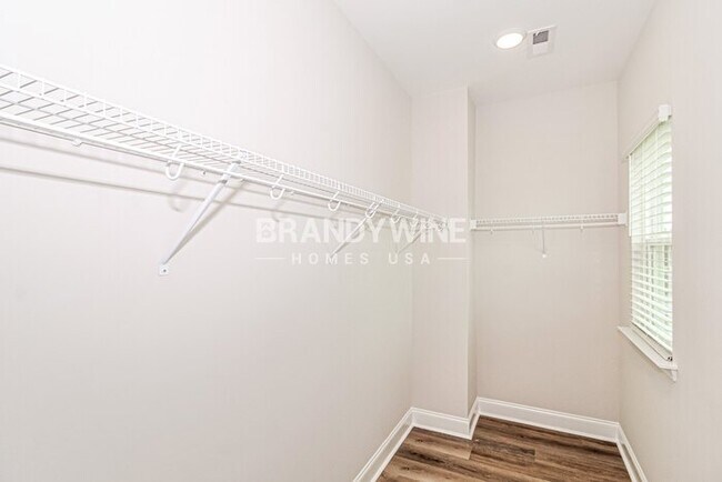 Building Photo - 1032 Wildflower Dr