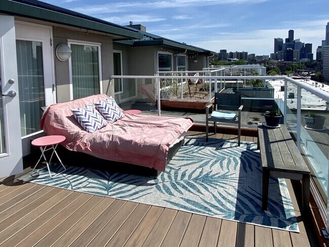 Building Photo - 420 Melrose Condominiums ~ Capitol Hill