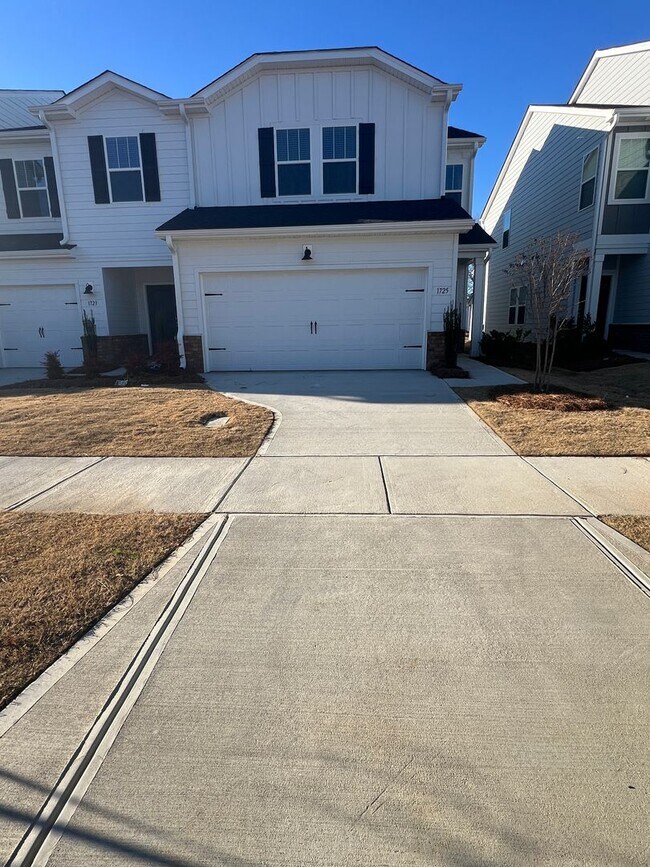 Building Photo - 3 Bedroom, 2.5 Bath Brand New Home for Rent (MONROE)