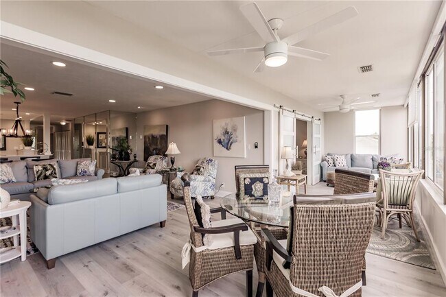 Building Photo - 1255 E Peppertree Dr