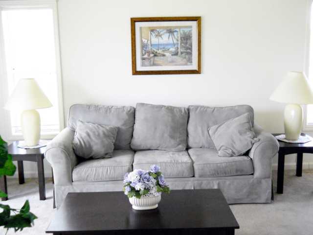 Building Photo - 2 Bedroom 3rd Floor Fully Furnished Condo