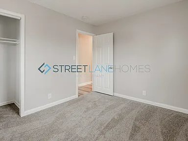 Building Photo - 2932 Lasalle St