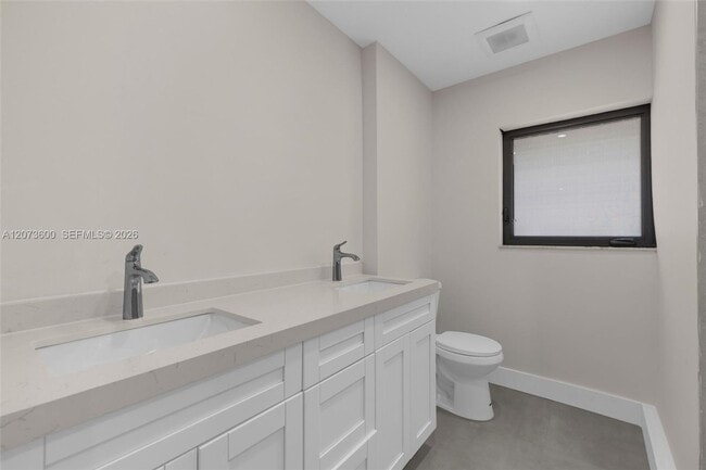 Building Photo - 345 Sarto Ave