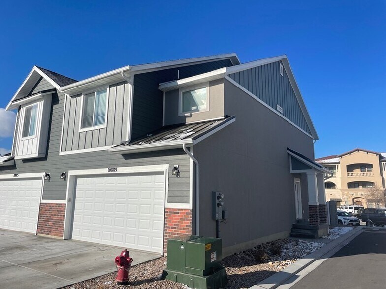 Building Photo - 10889 N Obsidian Spur