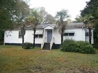 Building Photo - "Charming 3-Bedroom Haven with 2 Full Baths in the Heart of Belton!"