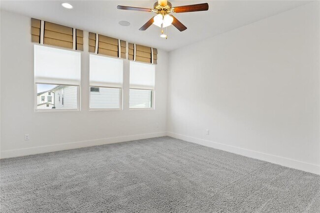 Building Photo - 9109 Moonstone Dr