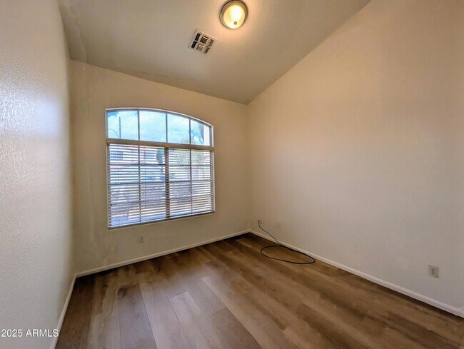 Building Photo - 3331 N Copenhagen Dr