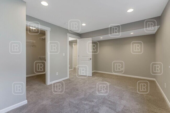 Building Photo - 17823 E Daystar Rd