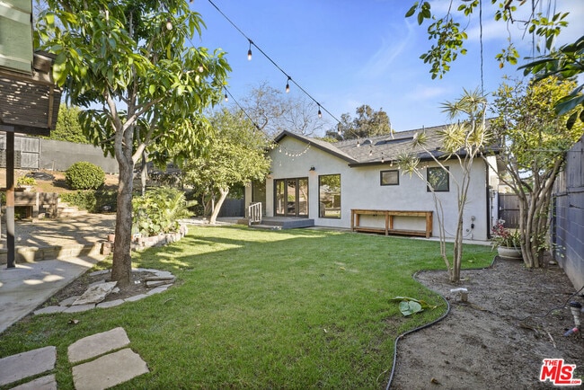 Building Photo - 3604 Stewart Ave