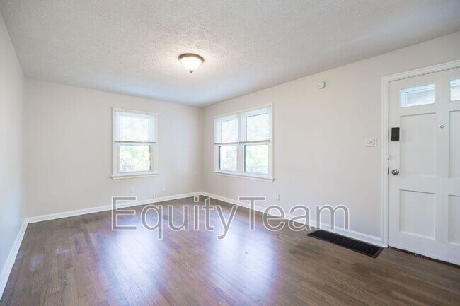 Building Photo - 6949 Marbev Dr