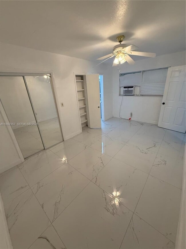 Building Photo - 200 N 61st Ave