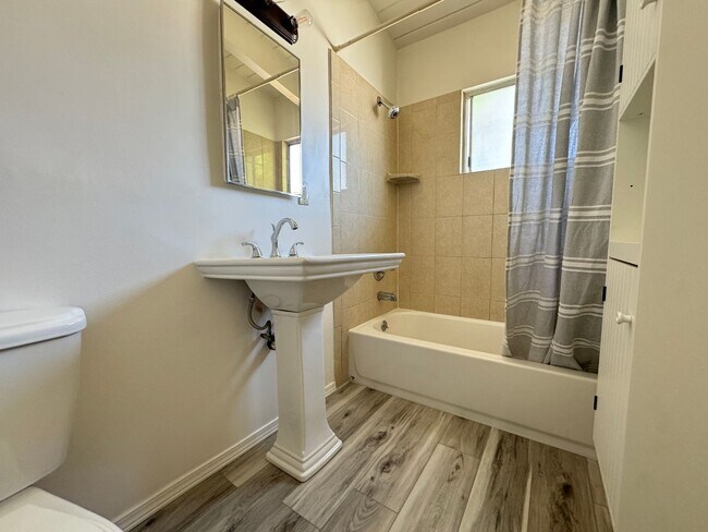 Building Photo - 11525 Bradson Pl