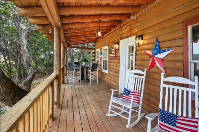 Building Photo - 205 Bravo Rd