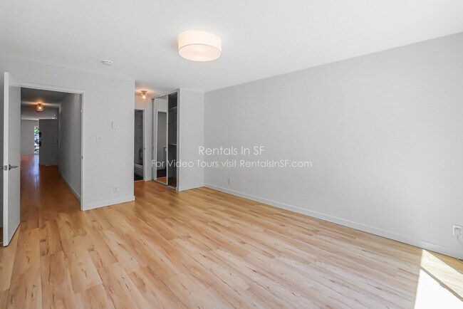 Building Photo - 1347 3rd Ave