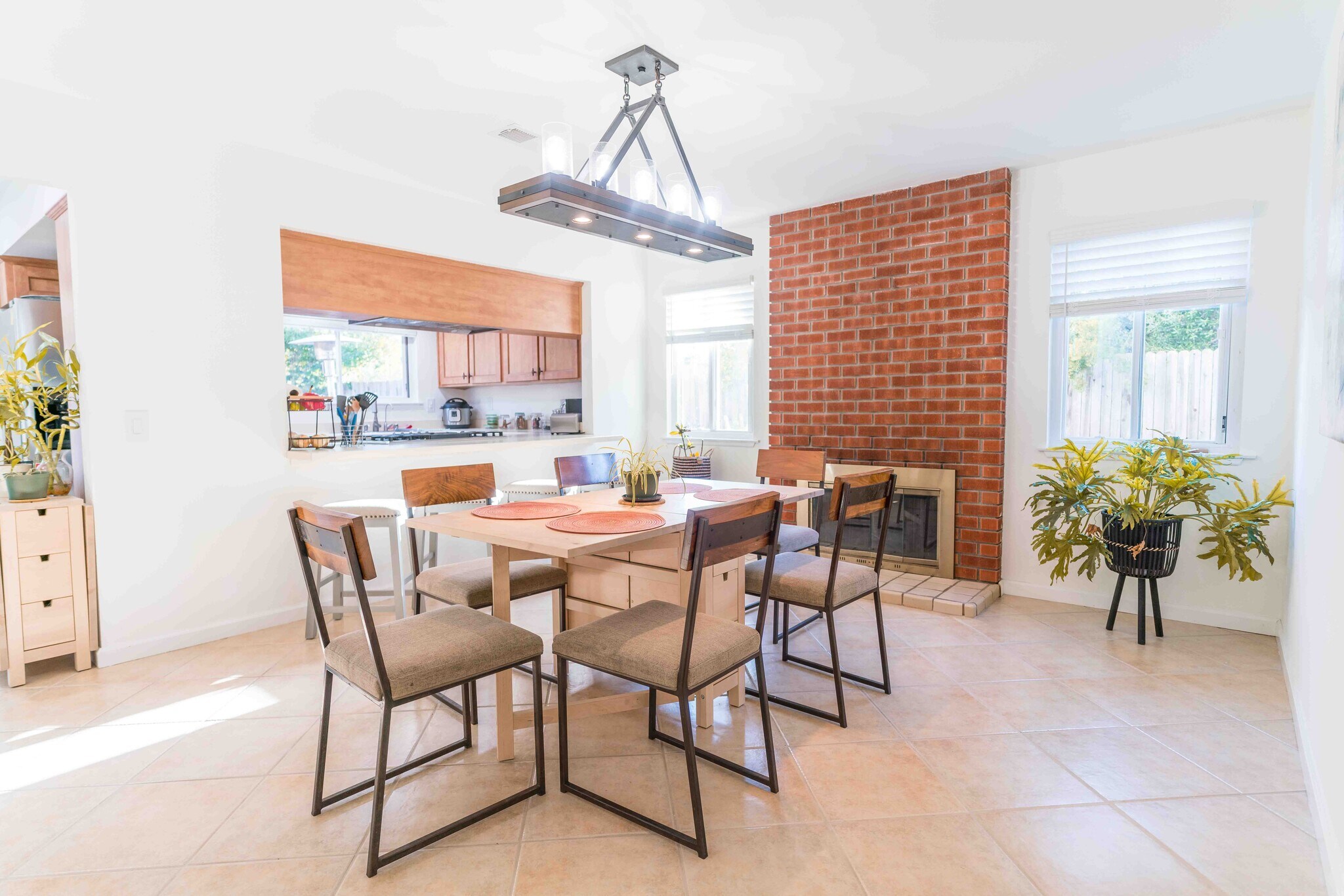 Building Photo - 2023 Habero Dr