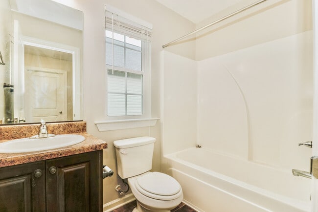 Building Photo - 1977 Kenlock Dr