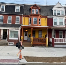 Building Photo - 350 E New St